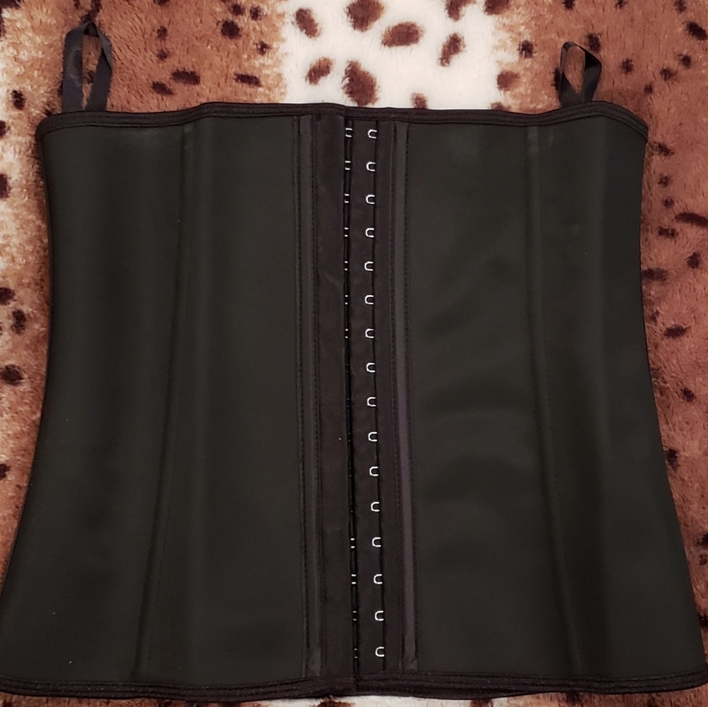 🆕️Black body shaper 3Hooks